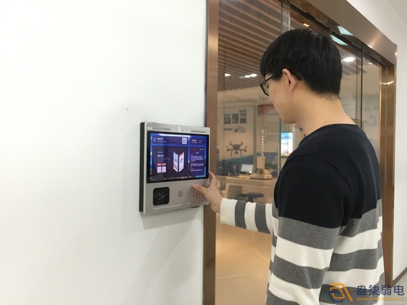 人臉識別門禁系統為什么比傳統門禁系統好？